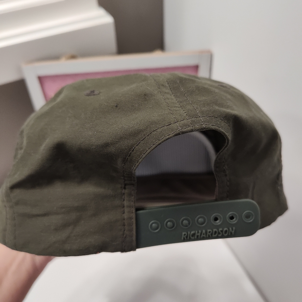🗻 NWT Richardson R Active UPF 50 OSFA Harbour Nylon Adjustable Trucker Hat - Picture 7 of 10